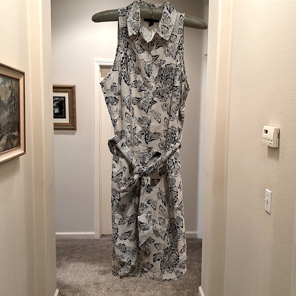 Banana Republic 100% Cotton Black and Ivory Print Dress Size 4 women’s.
